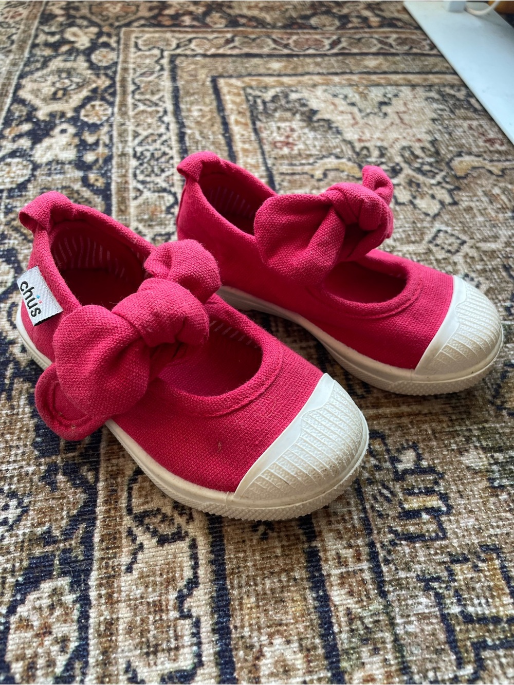 Chüs Toddler Girls Red Bow Canvas Mary Jane Slip-On Shoes
